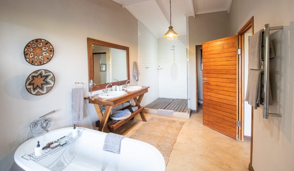 Fugitives' Drift Lodge — sezione atmosphere