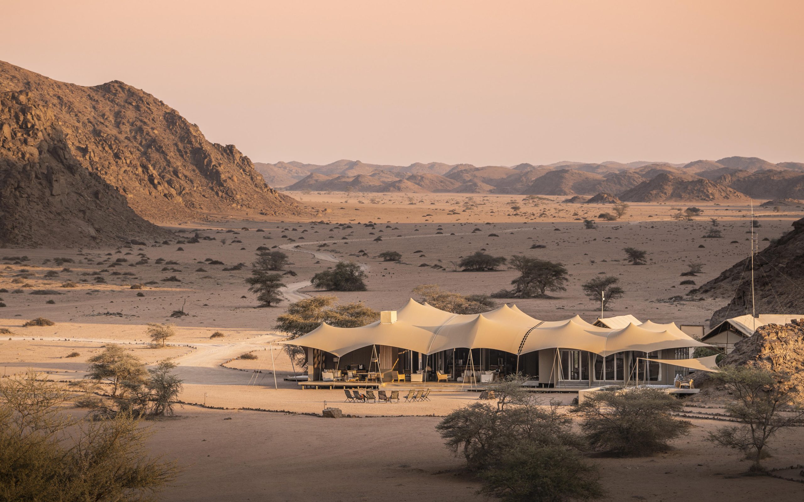Hoanib Elephant Camp — sezione introduzione