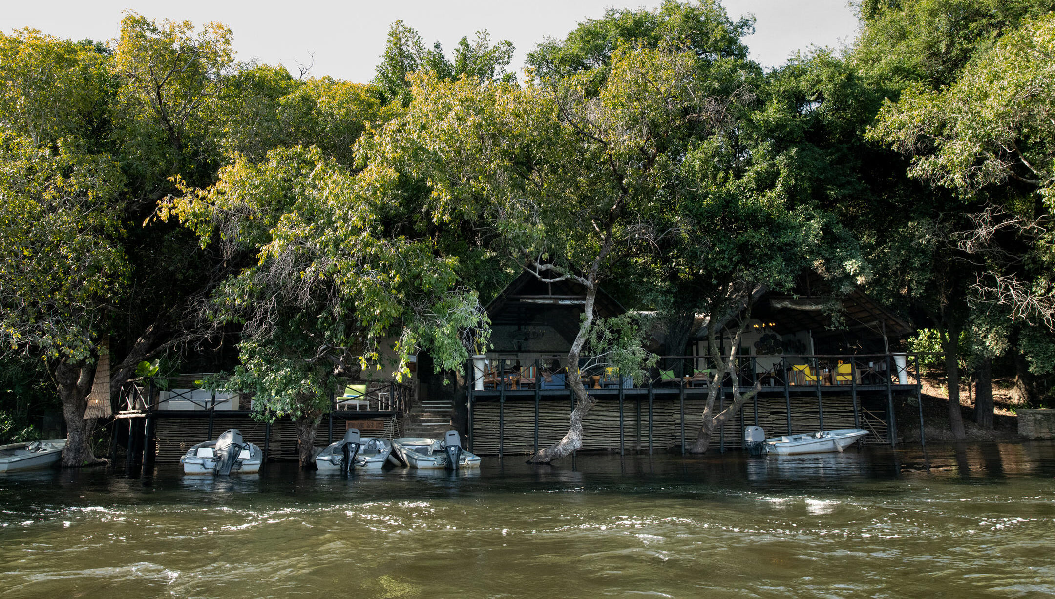 Ichingo Chobe River Lodge — sezione atmosphere