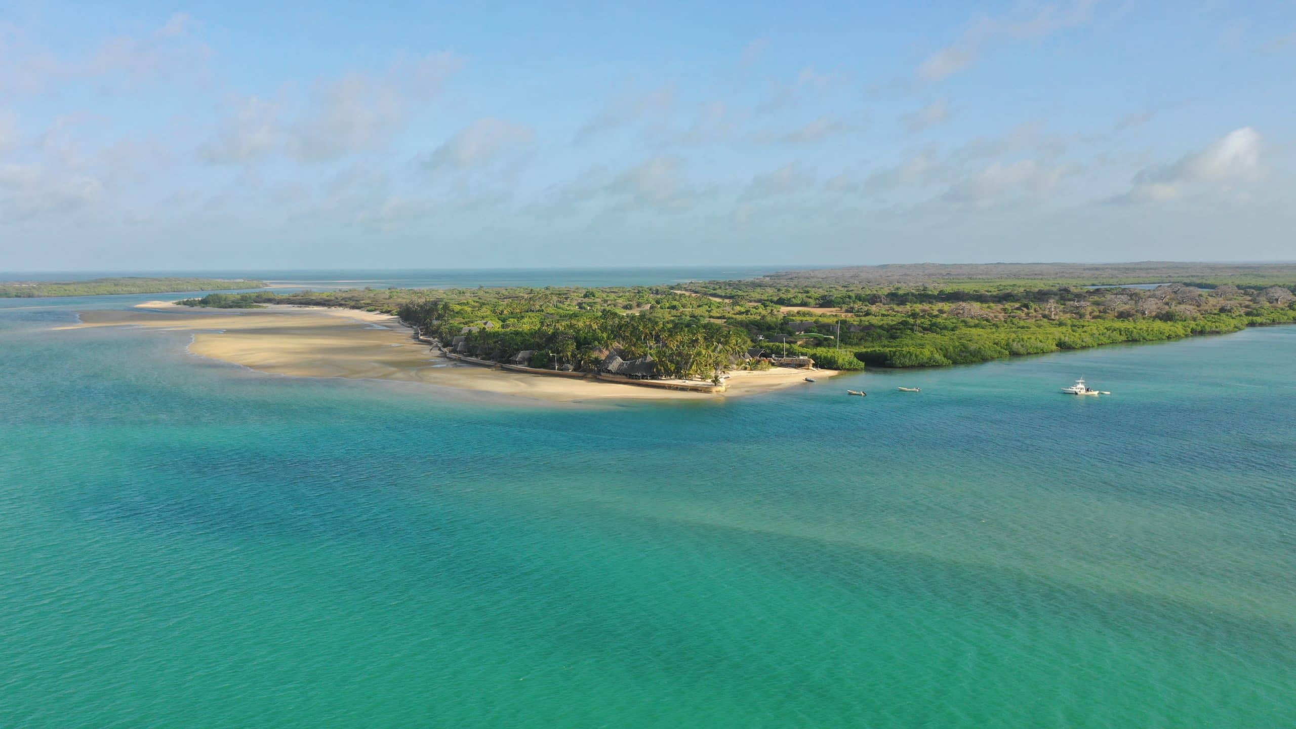 Manda Bay — foto principale