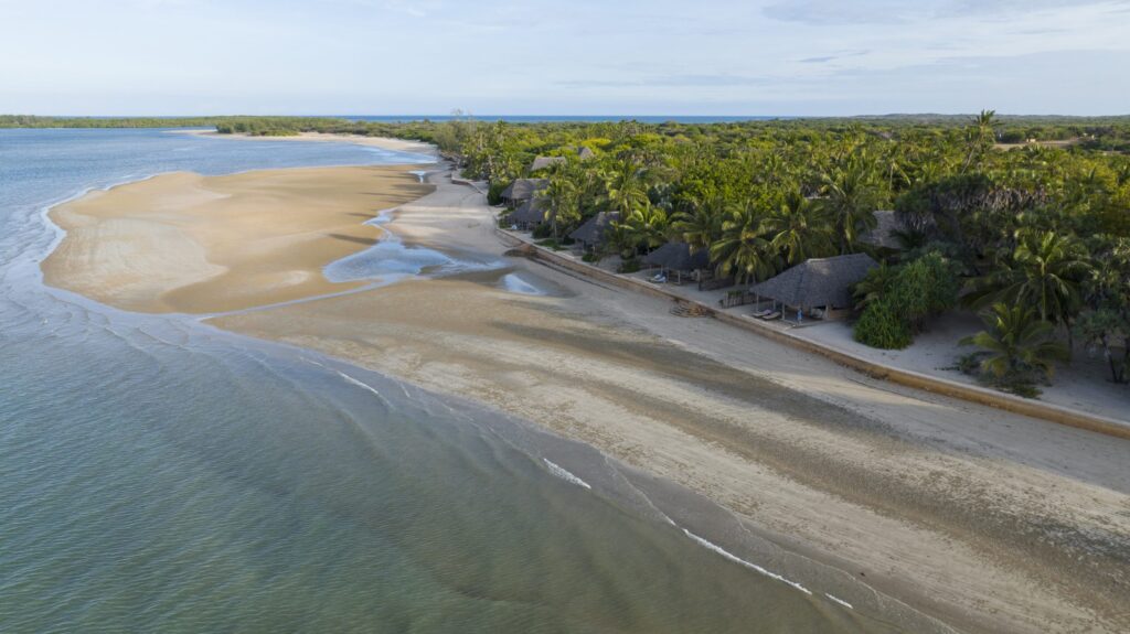 Manda Bay — foto galleria 2