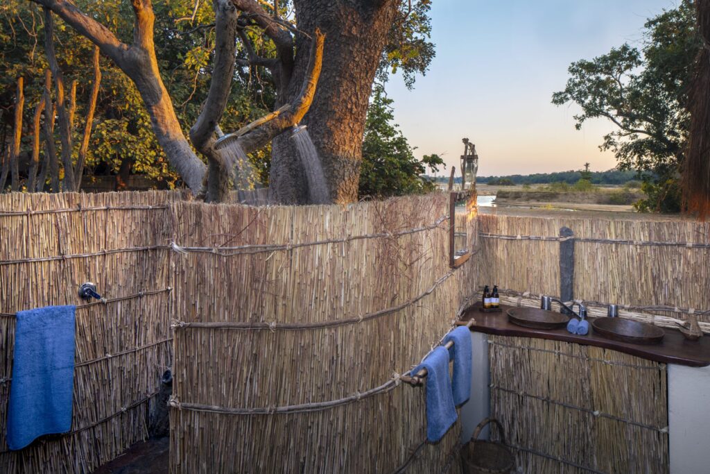Takwela Camp — sezione introduzione